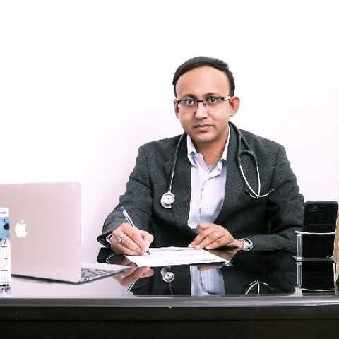 Dr. Sanchayan Roy - General Physician In Delhi
